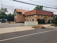 Hillside Ave, New Hyde Park
2,800 SF